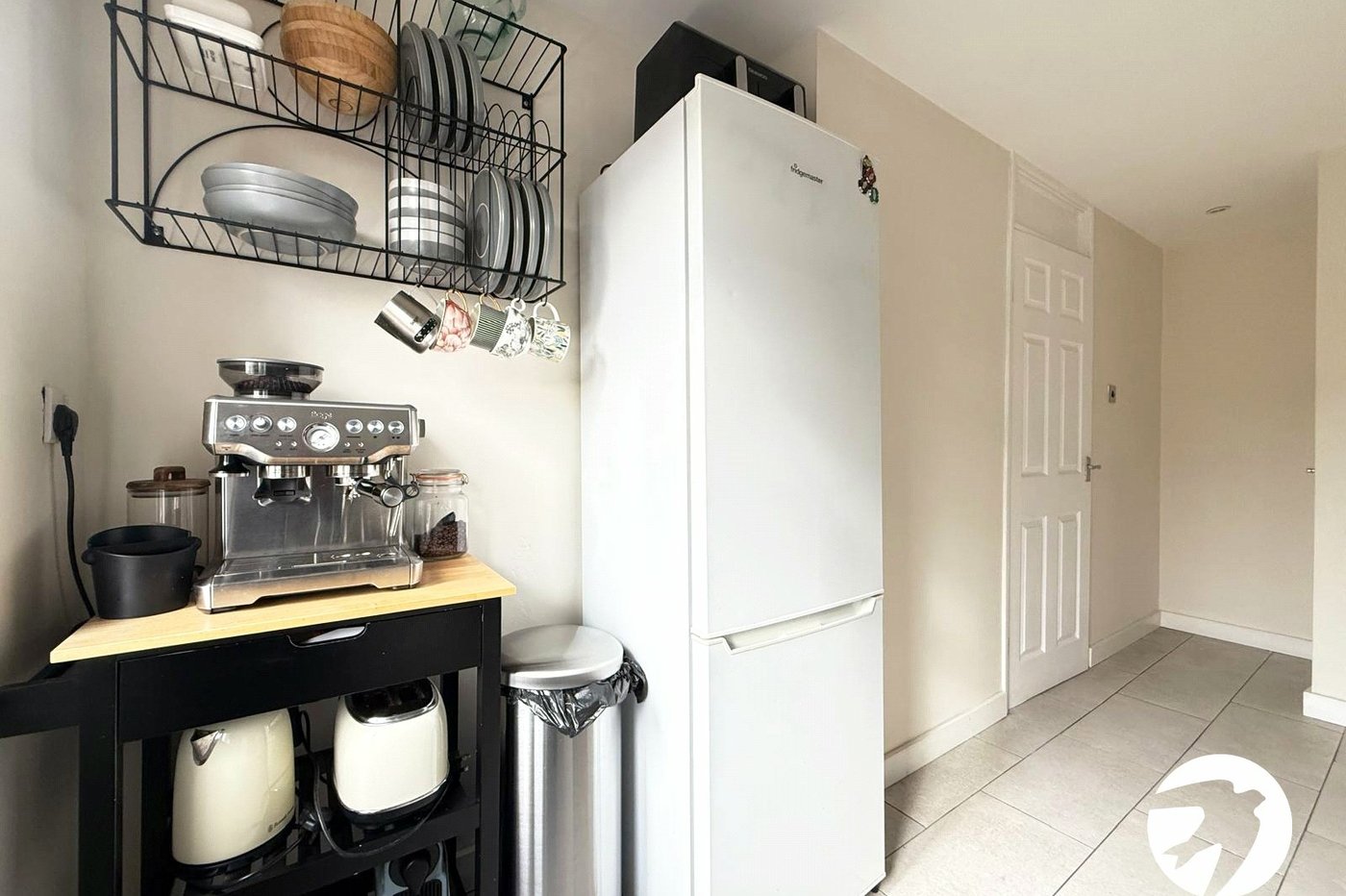 2 bedroom property for sale in London | Robinson Jackson