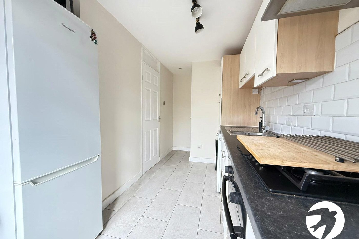 2 bedroom property for sale in London | Robinson Jackson