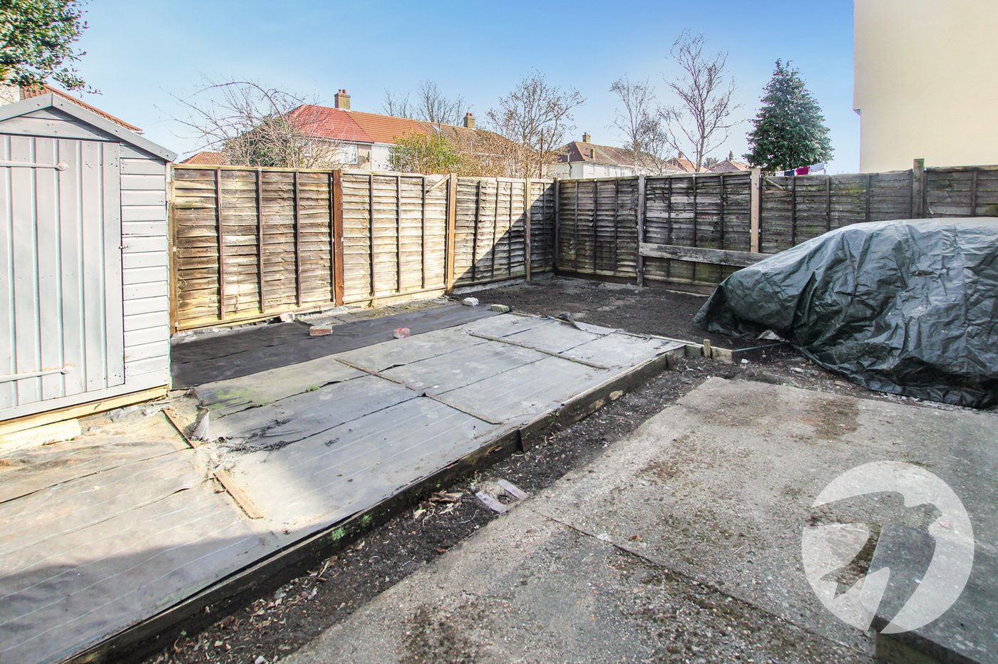 3 bedroom house for sale in London | Robinson Jackson