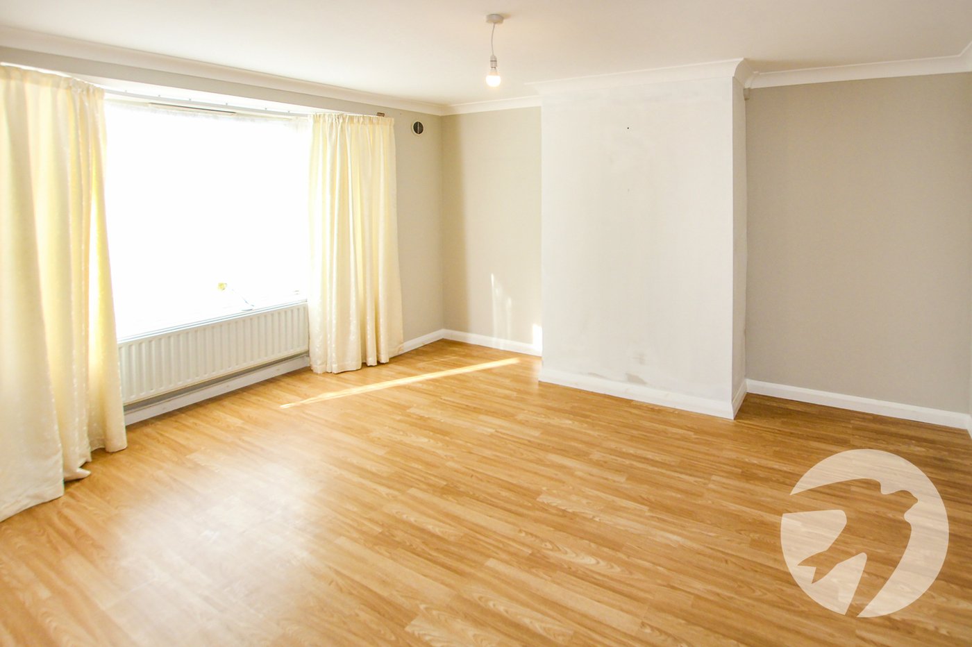 3 bedroom house for sale in London | Robinson Jackson