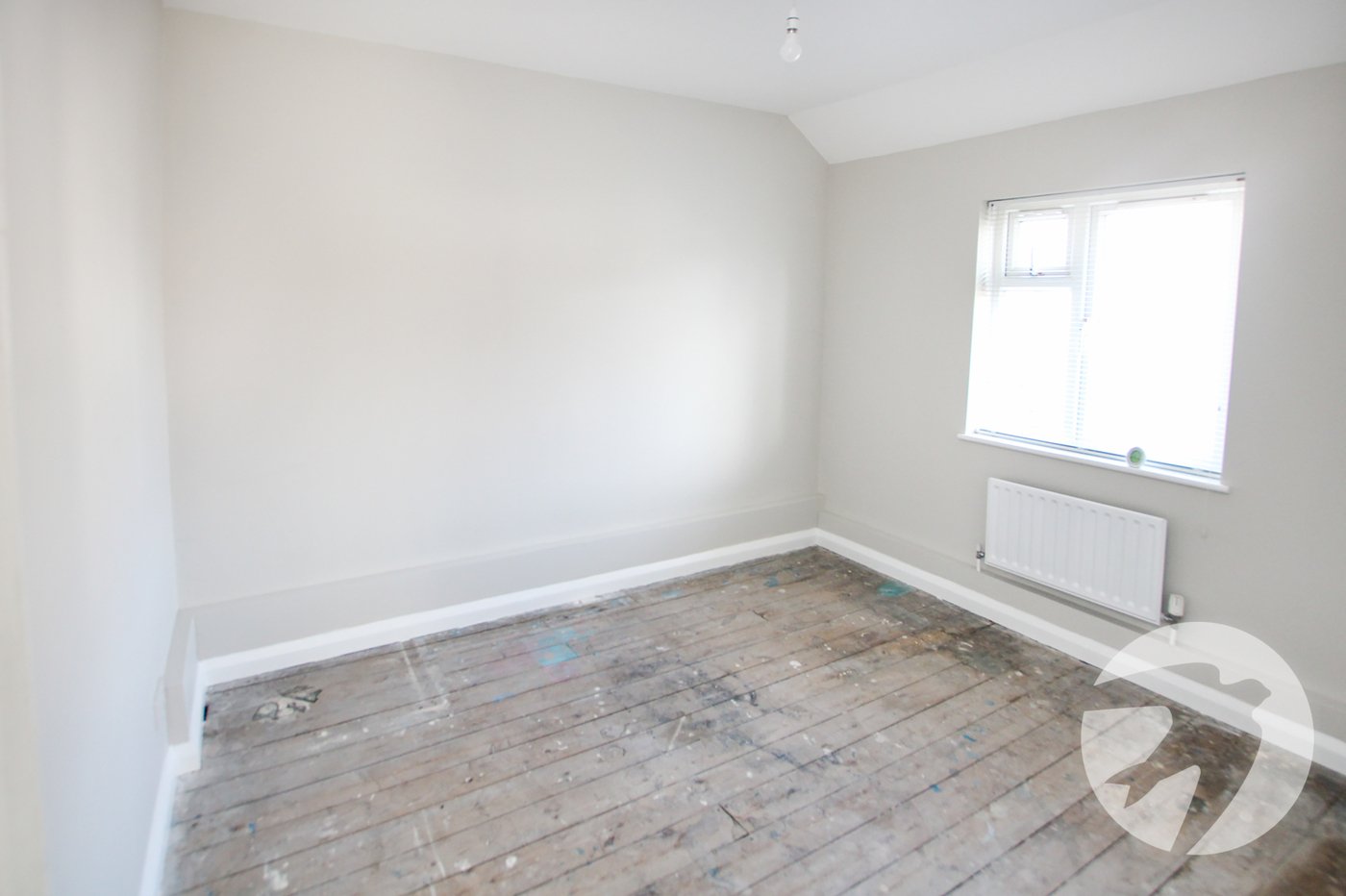 3 bedroom house for sale in London | Robinson Jackson