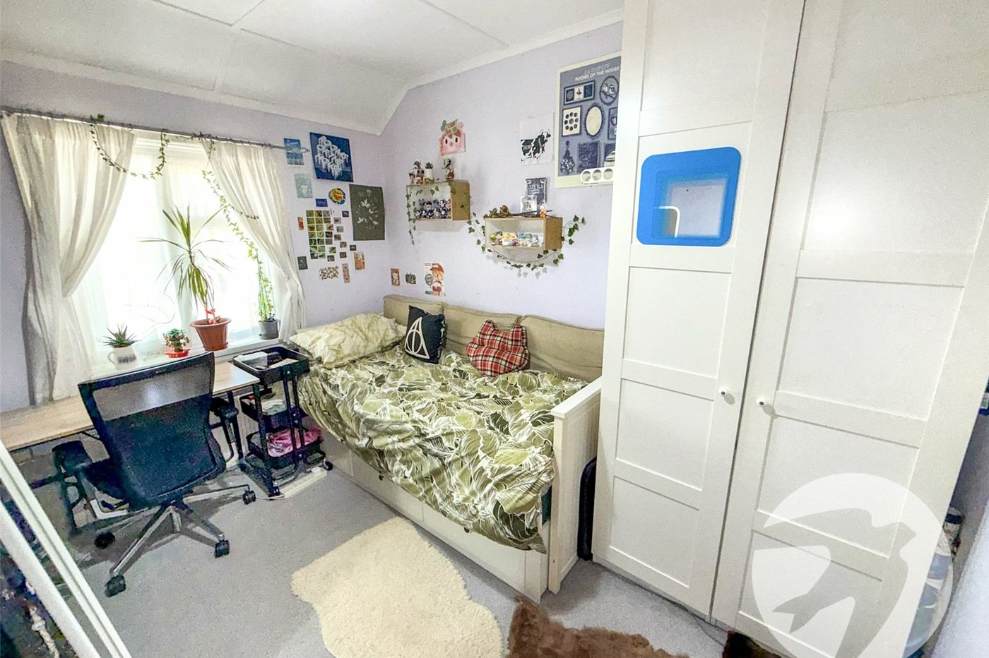 3 bedroom house for sale in London | Robinson Jackson