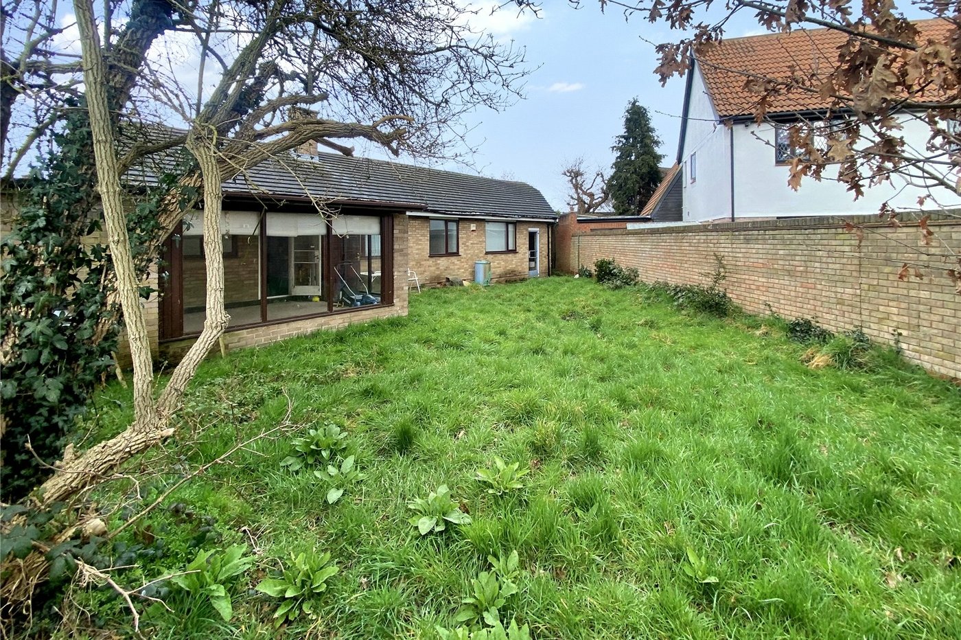 3 bedroom bungalow for sale in Sidcup | Robinson Jackson