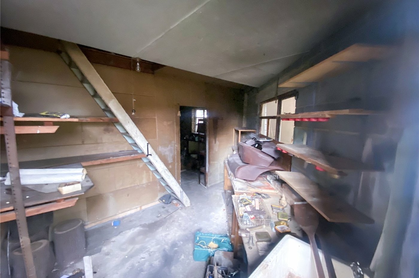 3 bedroom bungalow for sale in Sidcup | Robinson Jackson