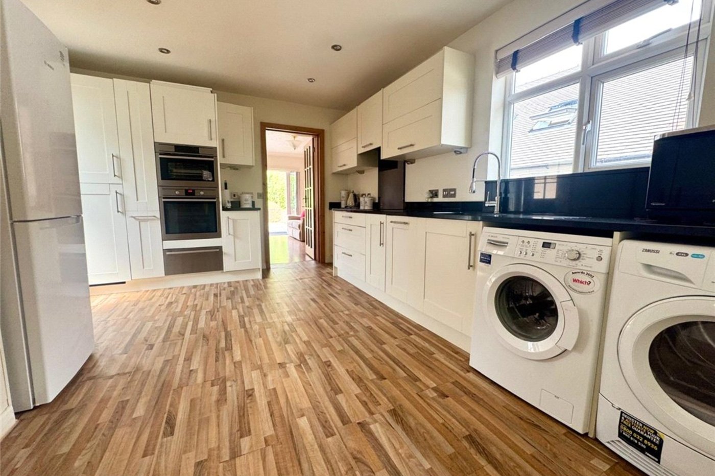 2 bedroom bungalow for sale in South Orpington | Robinson Jackson