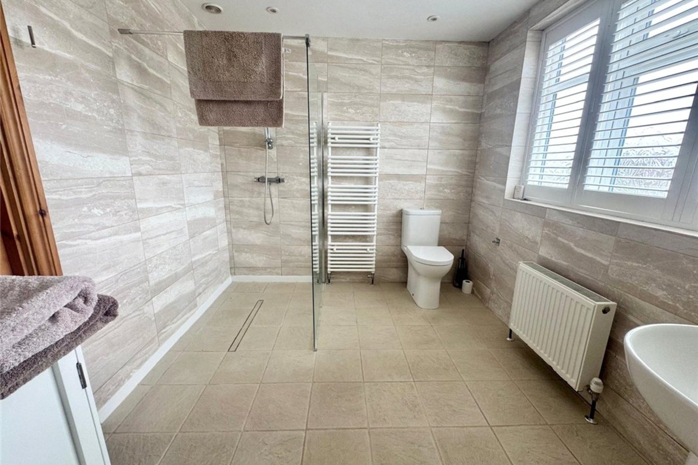 2 bedroom bungalow for sale in South Orpington | Robinson Jackson