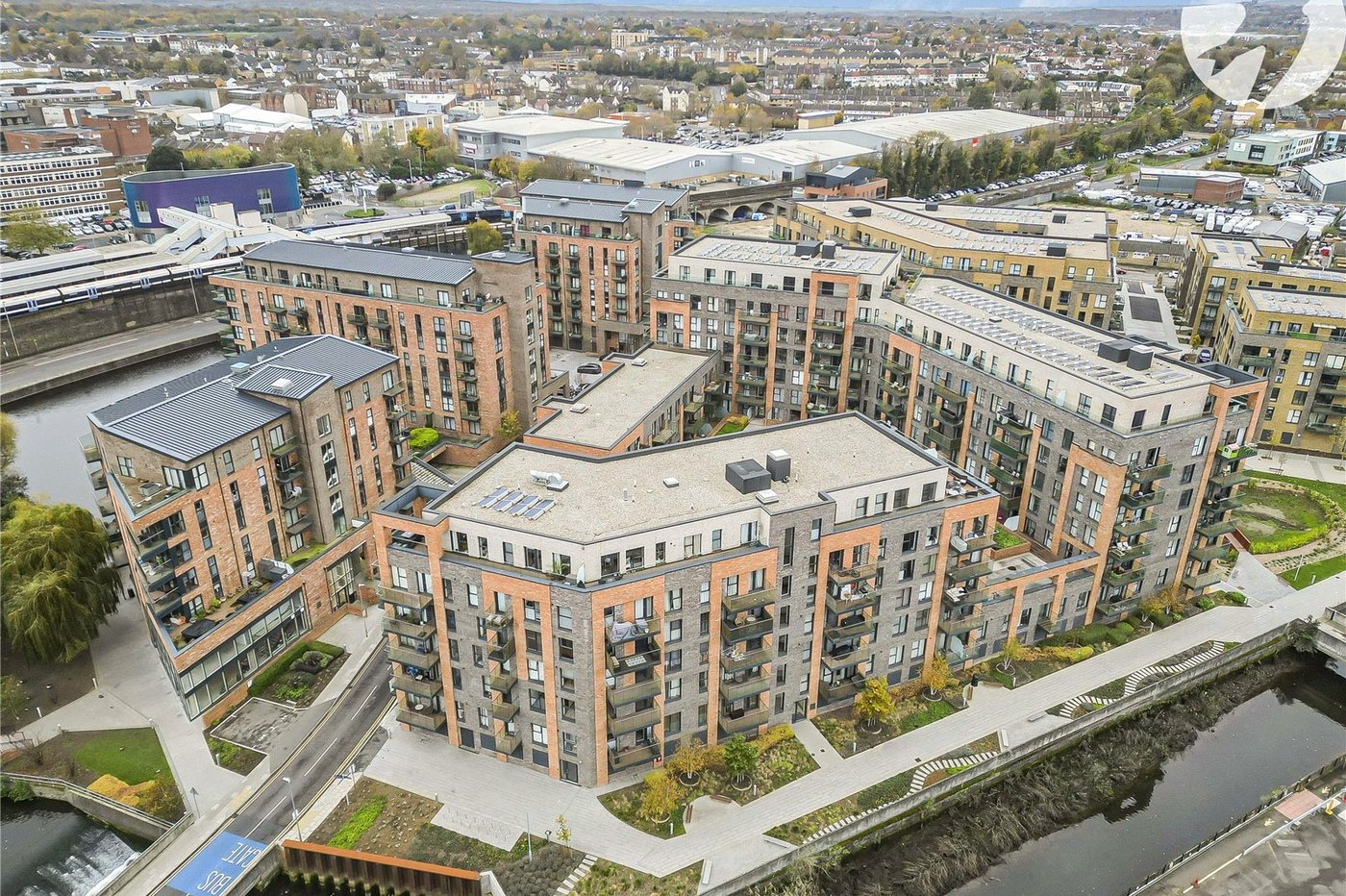 3 bedroom property for sale in Dartford | Robinson Jackson