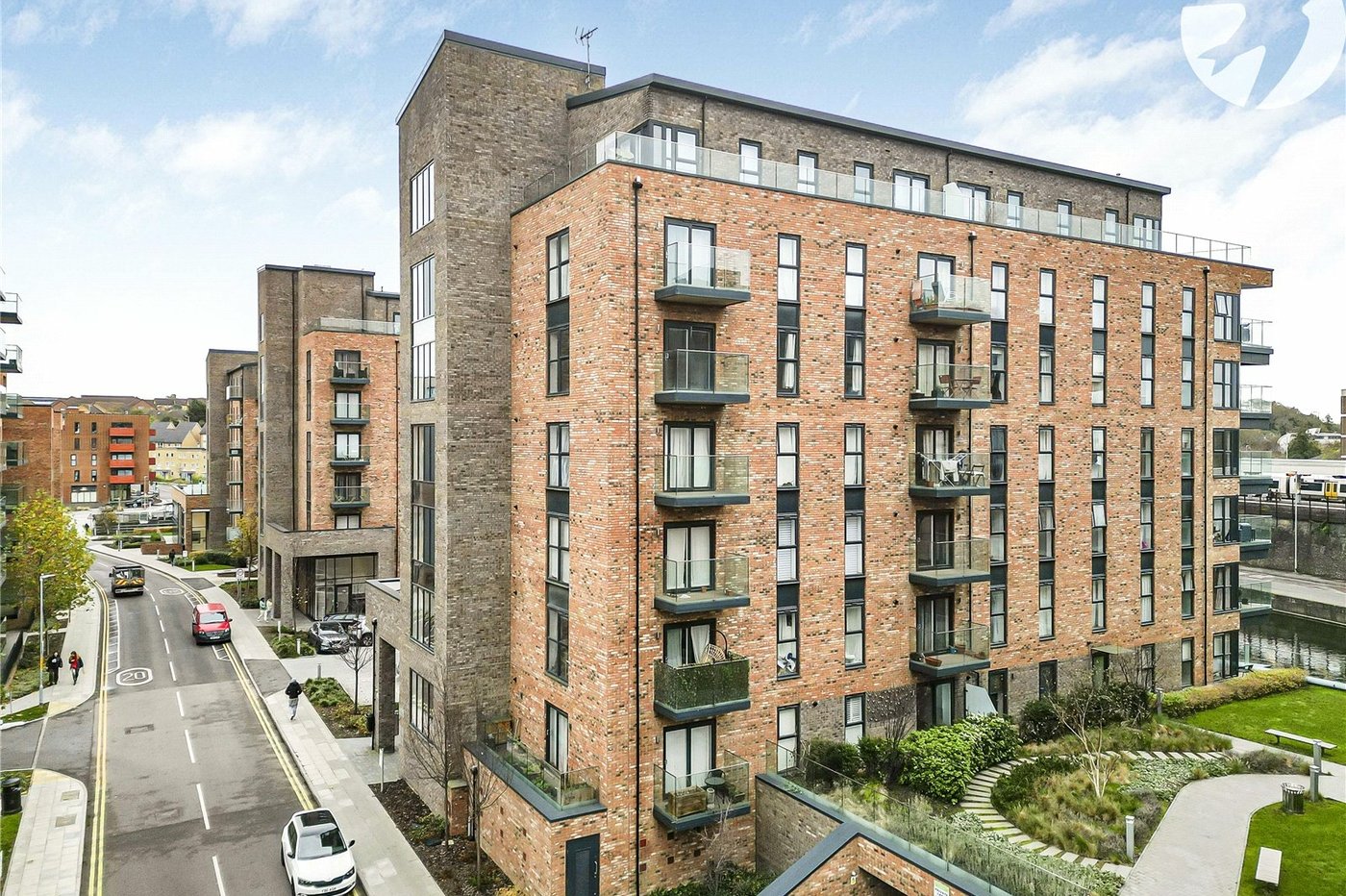 3 bedroom property for sale in Dartford | Robinson Jackson