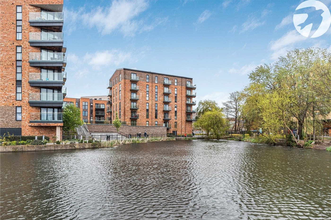 2 bedroom property for sale in Langley Square | Robinson Jackson