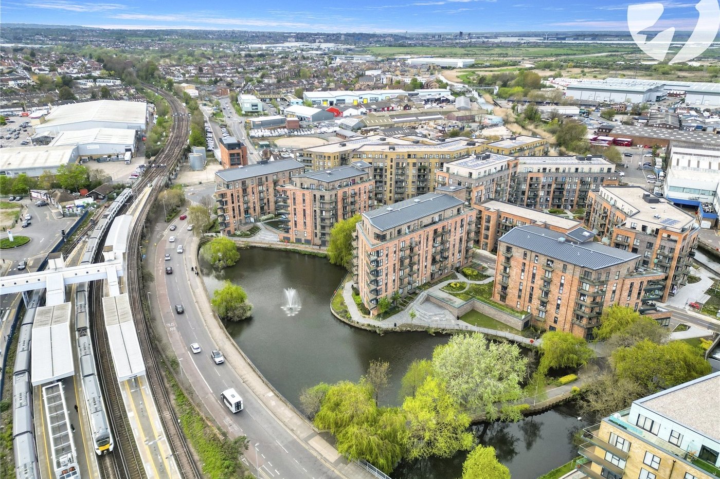 2 bedroom property for sale in Langley Square | Robinson Jackson