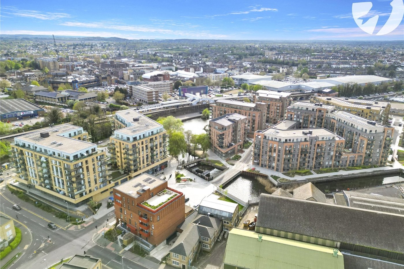 2 bedroom property for sale in Langley Square | Robinson Jackson