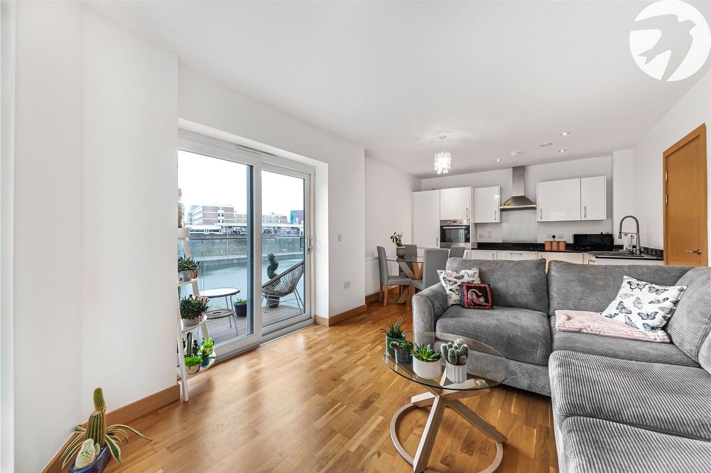 2 bedroom property for sale in Langley Square | Robinson Jackson