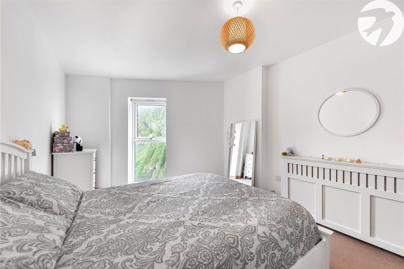 2 bedroom property for sale in Langley Square | Robinson Jackson