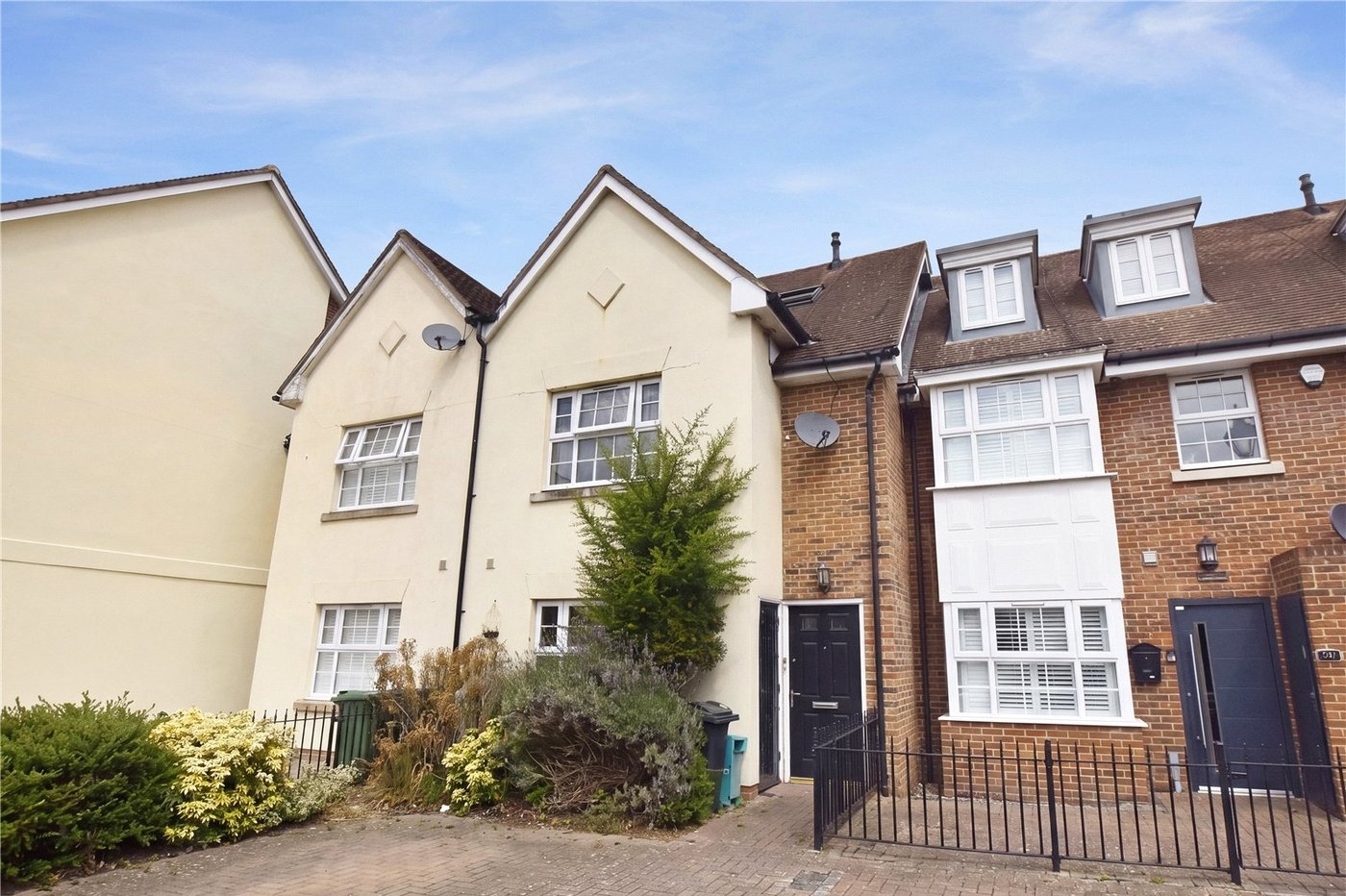 3 bedroom house for sale in Dartford | Robinson Jackson