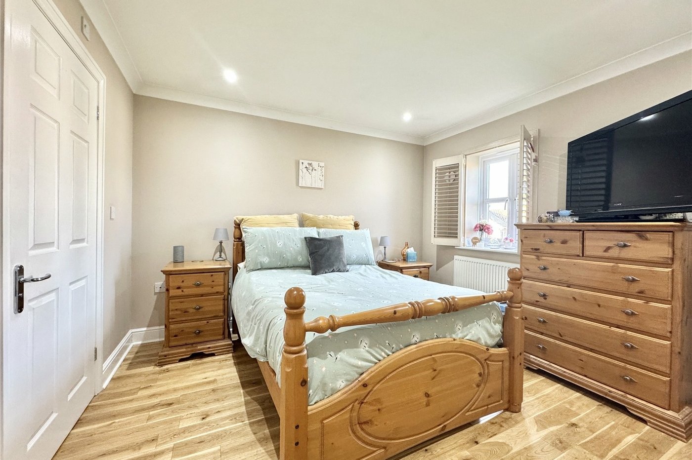 2 bedroom bungalow for sale in Tylers Green Road | Robinson Jackson