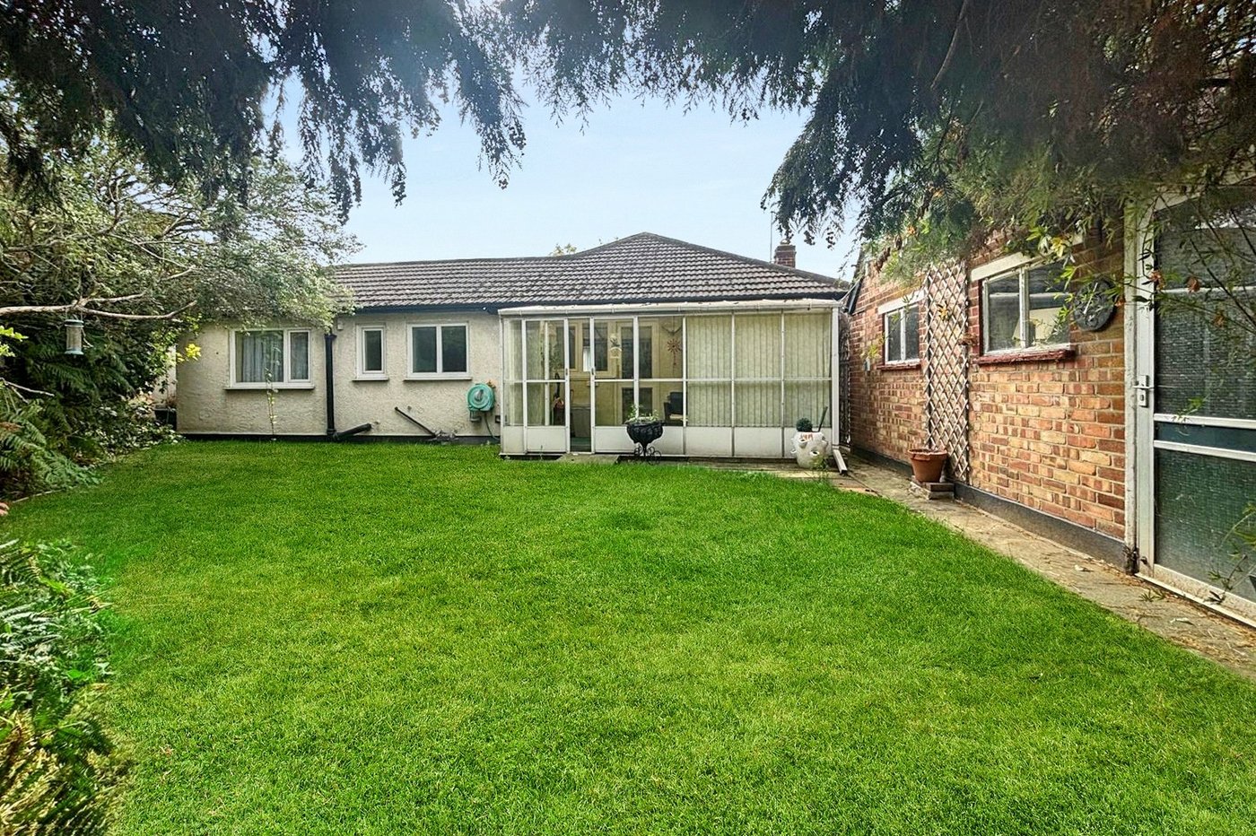 3 bedroom bungalow for sale in Bexley | Robinson Jackson