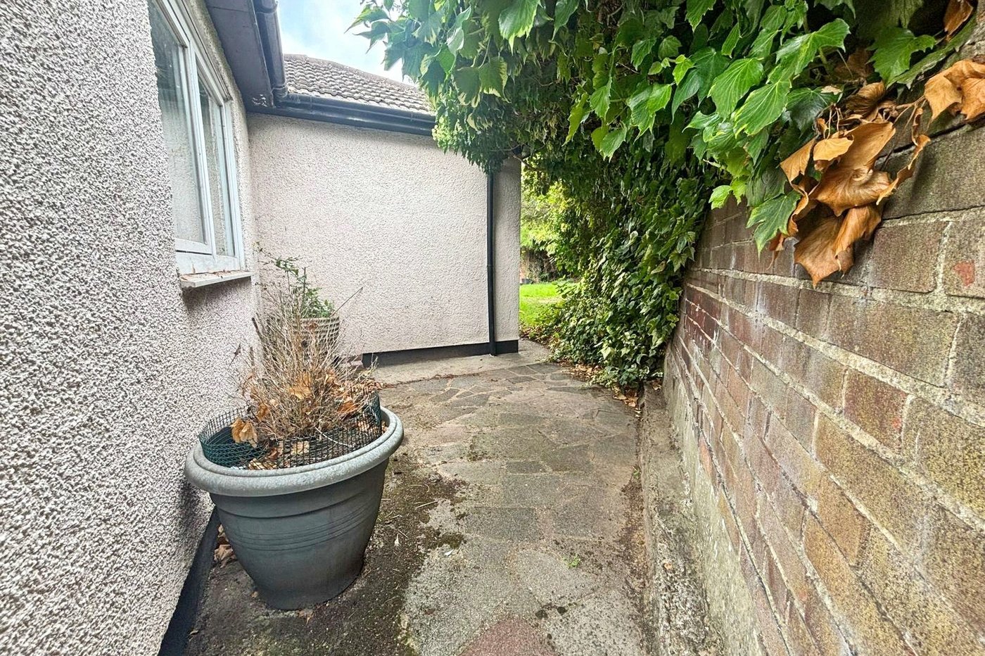 3 bedroom bungalow for sale in Bexley | Robinson Jackson