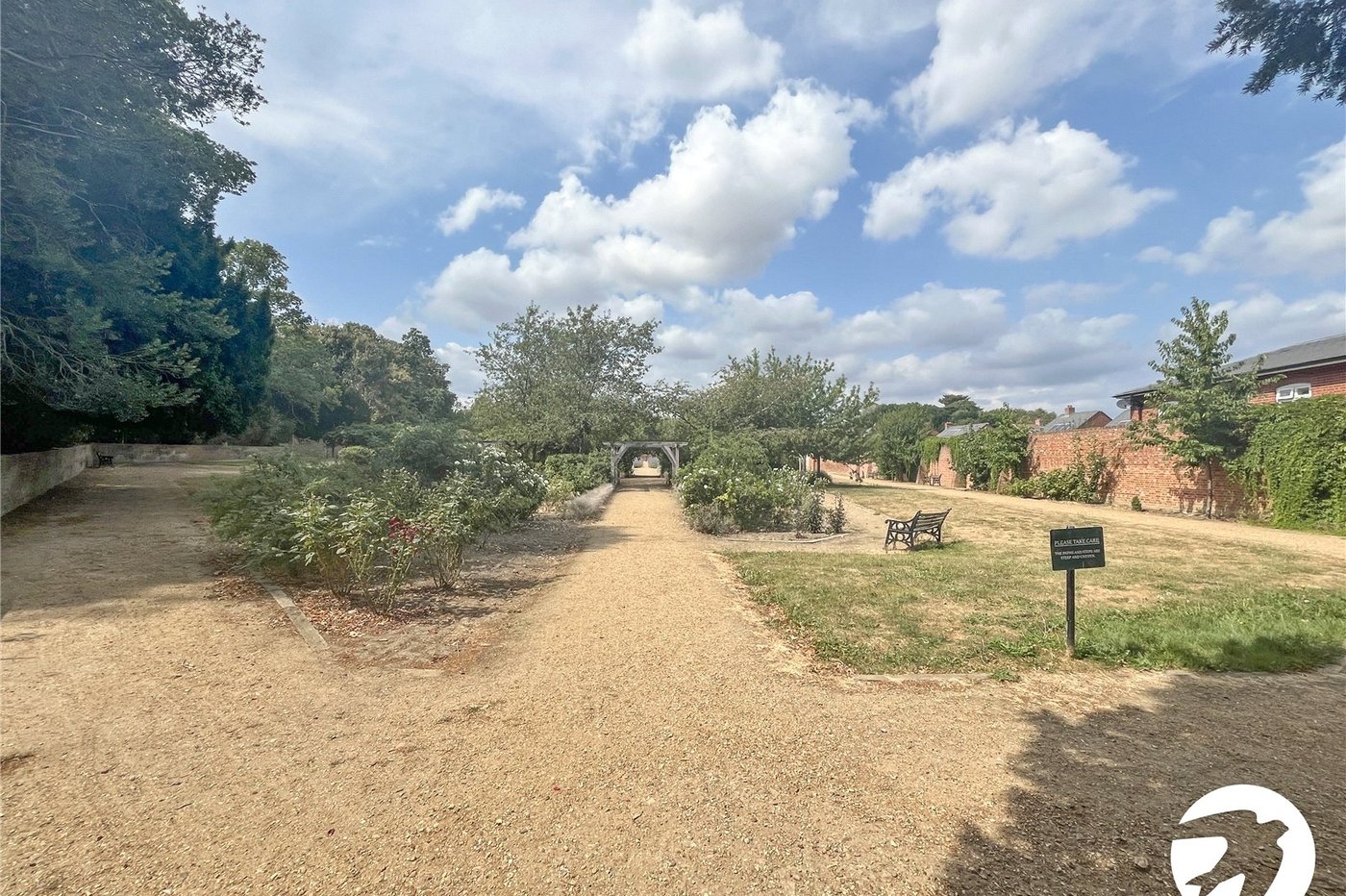 2 bedroom property for sale in Leybourne | Robinson Michael & Jackson