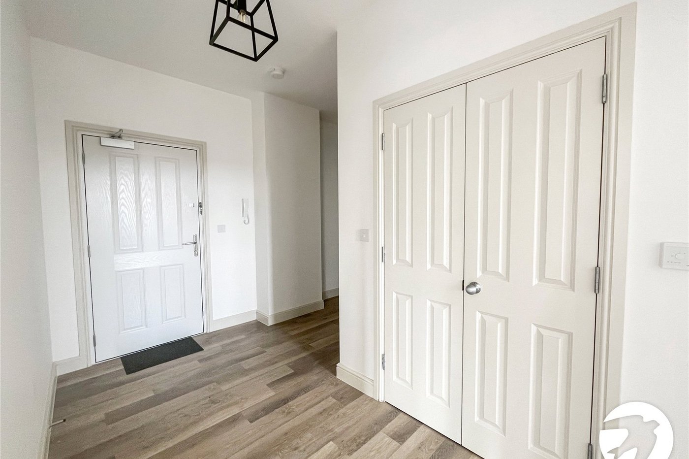 2 bedroom property for sale in Leybourne | Robinson Michael & Jackson
