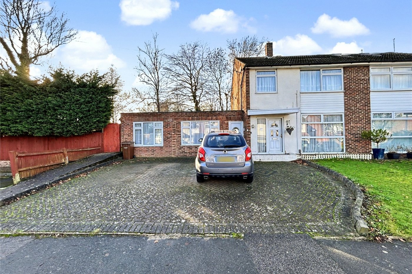 4 bedroom house for sale in Twydall | Robinson Michael & Jackson