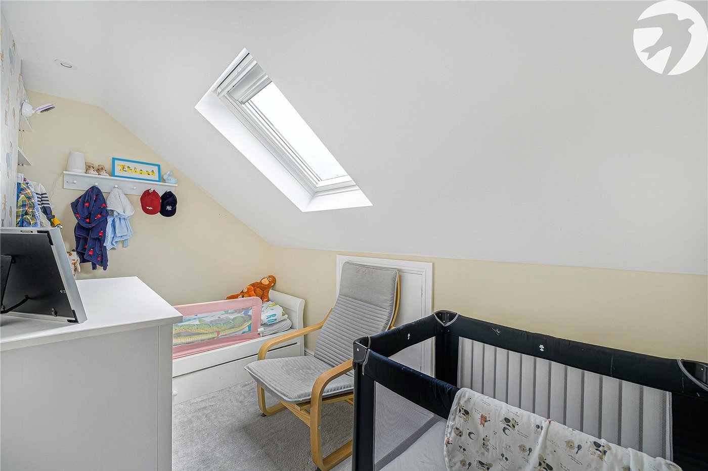 3 bedroom property for sale in West Dartford | Robinson Jackson