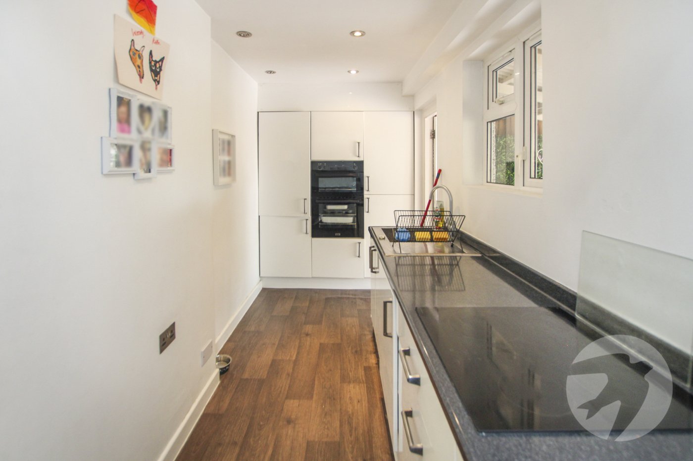 3 bedroom house for sale in London | Robinson Jackson