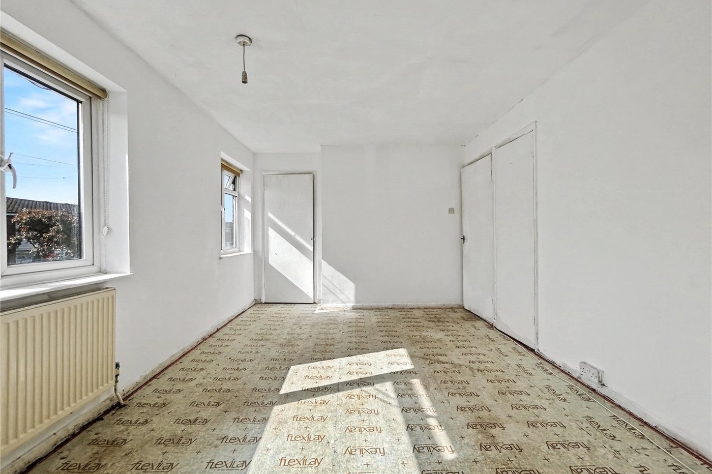 2 bedroom house for sale in Rainham | Robinson Michael & Jackson