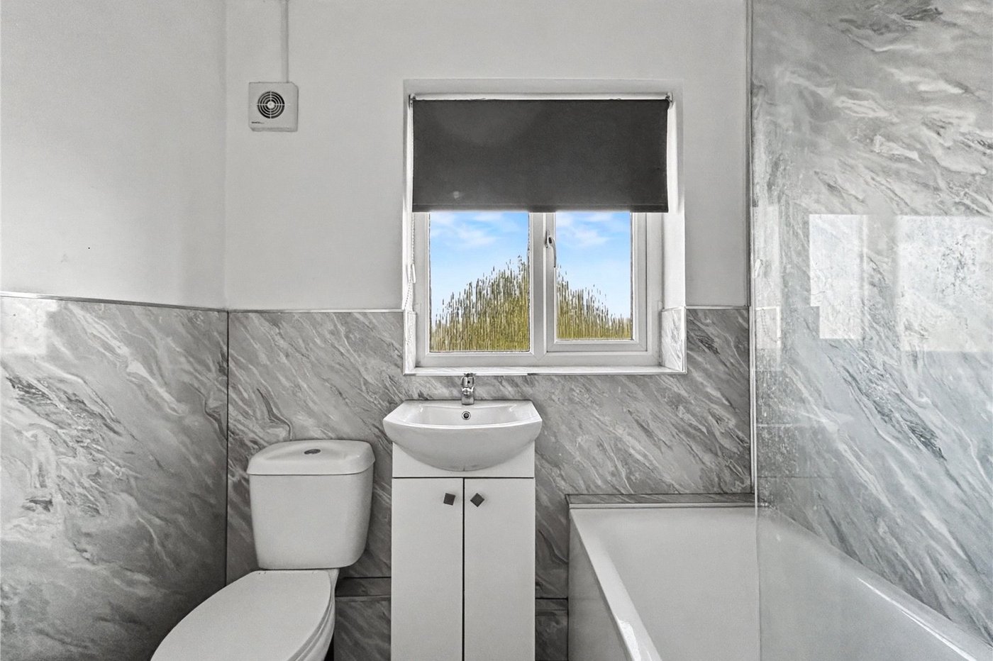 2 bedroom house for sale in Rainham | Robinson Michael & Jackson