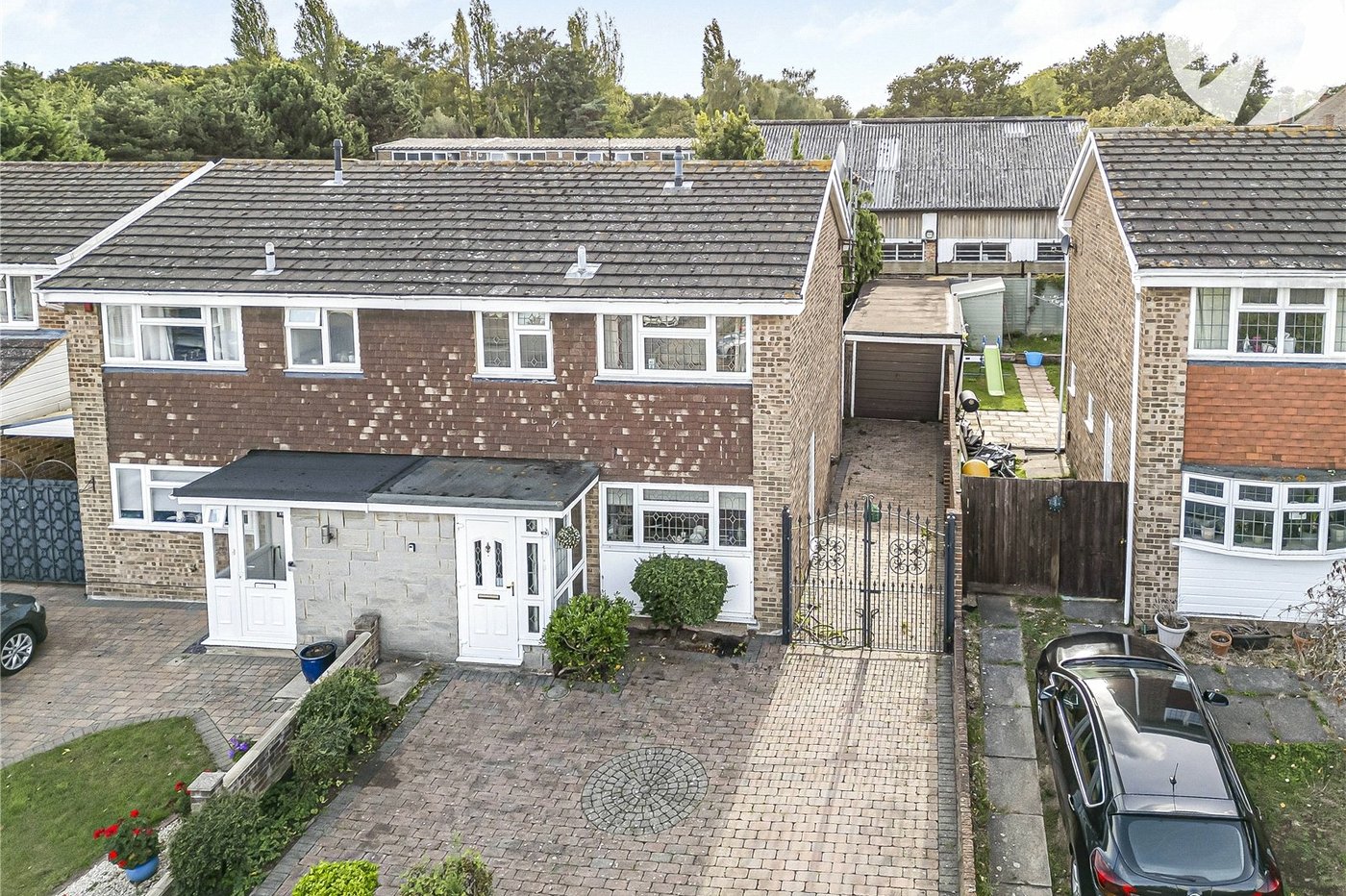 3 bedroom house for sale in West Dartford | Robinson Jackson