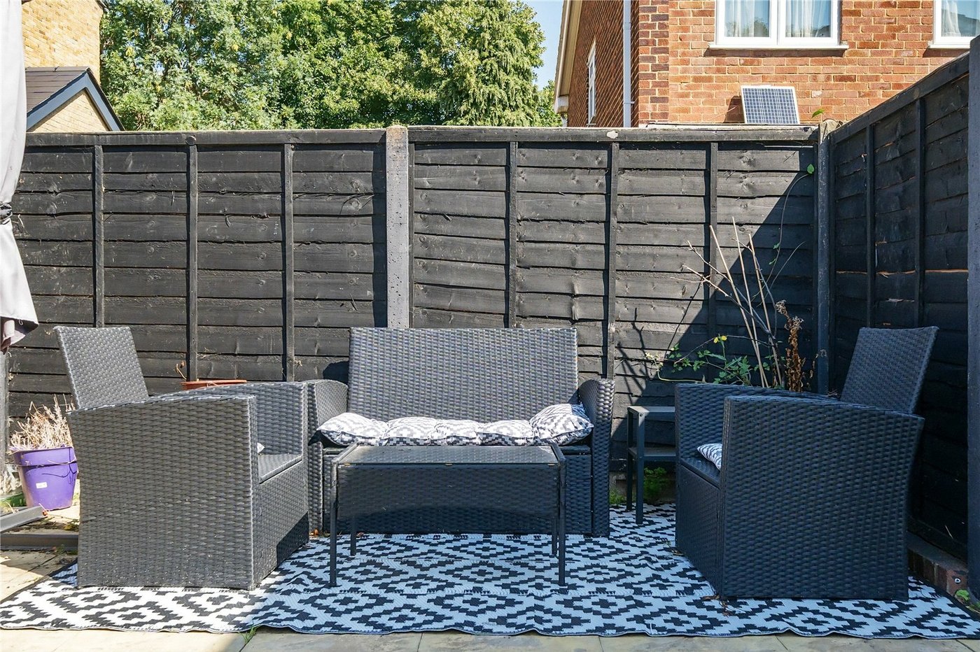 3 bedroom house for sale in London | Robinson Jackson