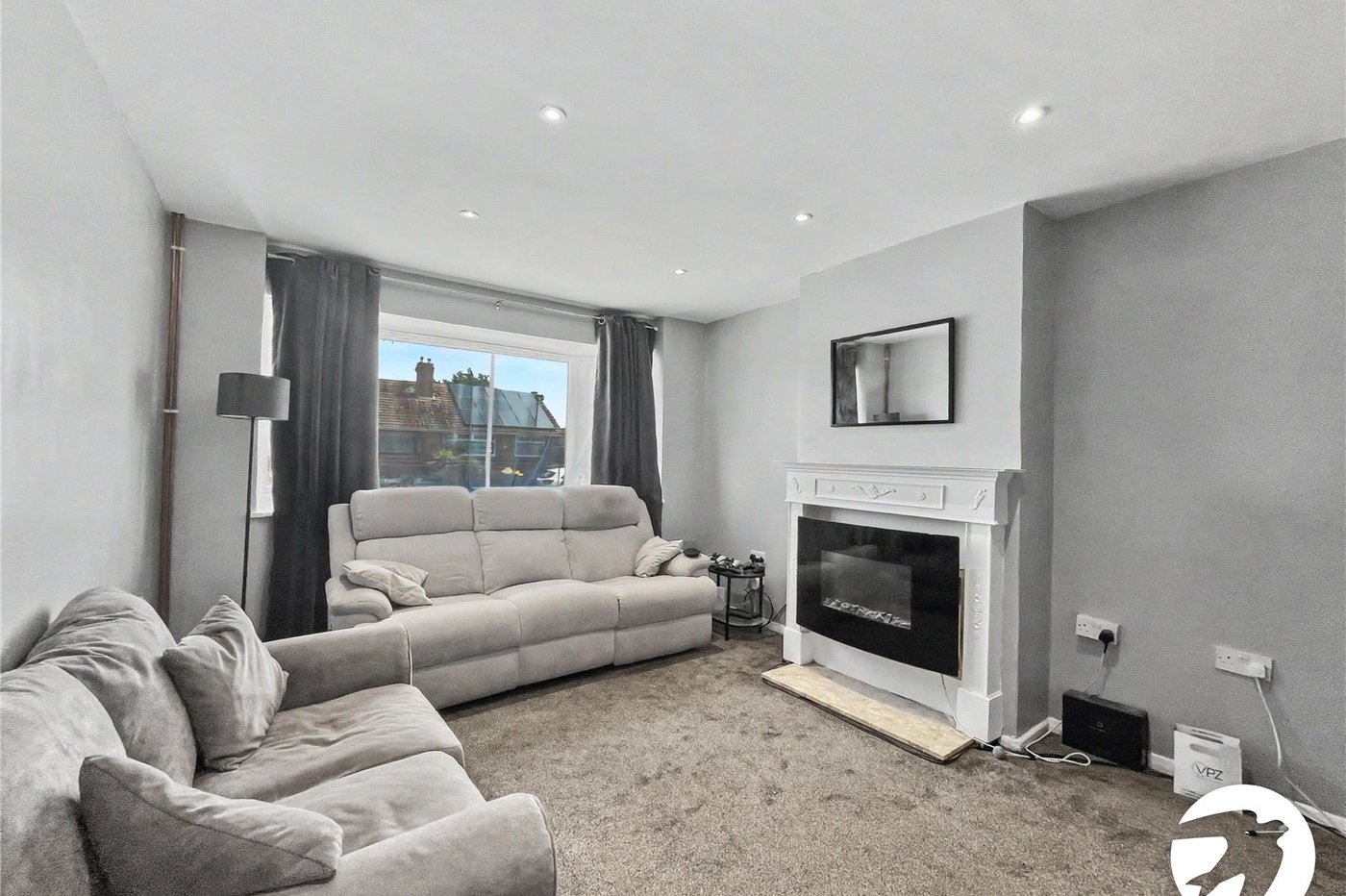 2 bedroom bungalow for sale in Sittingbourne | Robinson Michael & Jackson