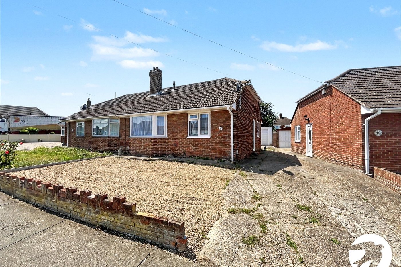 2 bedroom bungalow for sale in Sittingbourne | Robinson Michael & Jackson