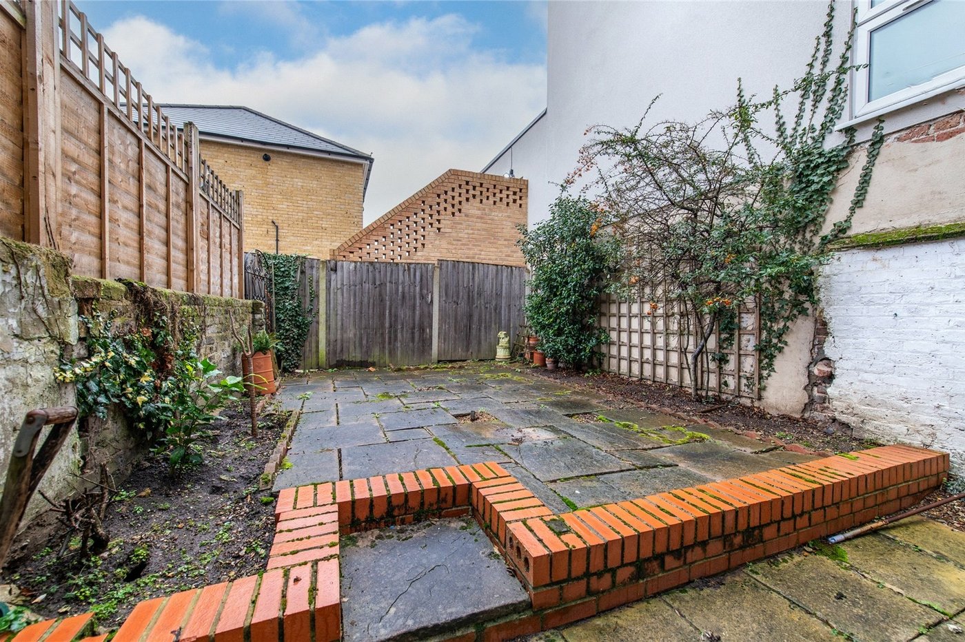 3 bedroom property for sale in Gravesend | Robinson Michael & Jackson