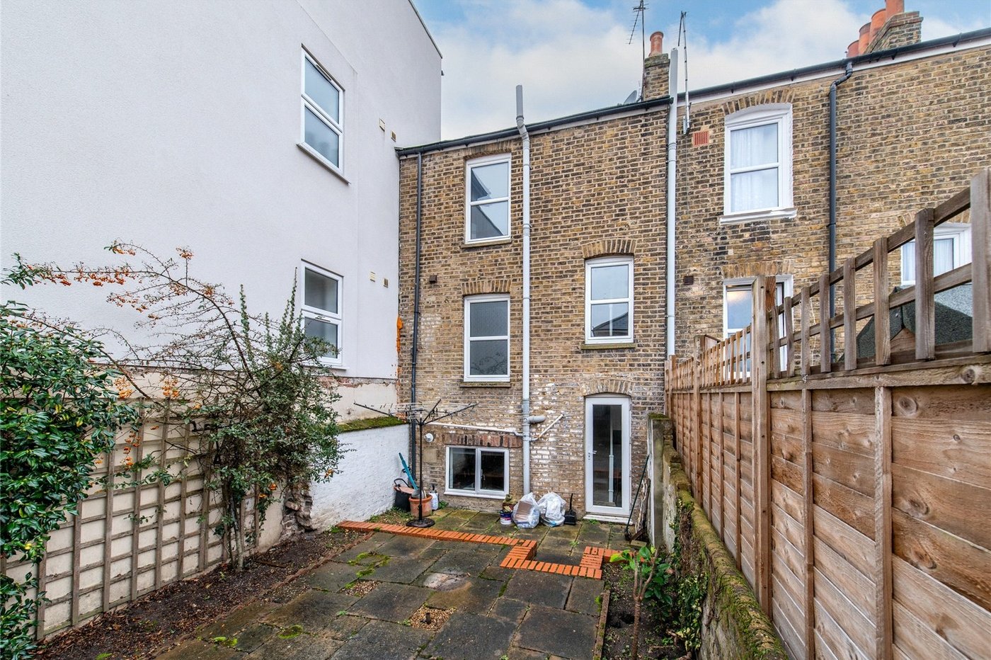 3 bedroom property for sale in Gravesend | Robinson Michael & Jackson