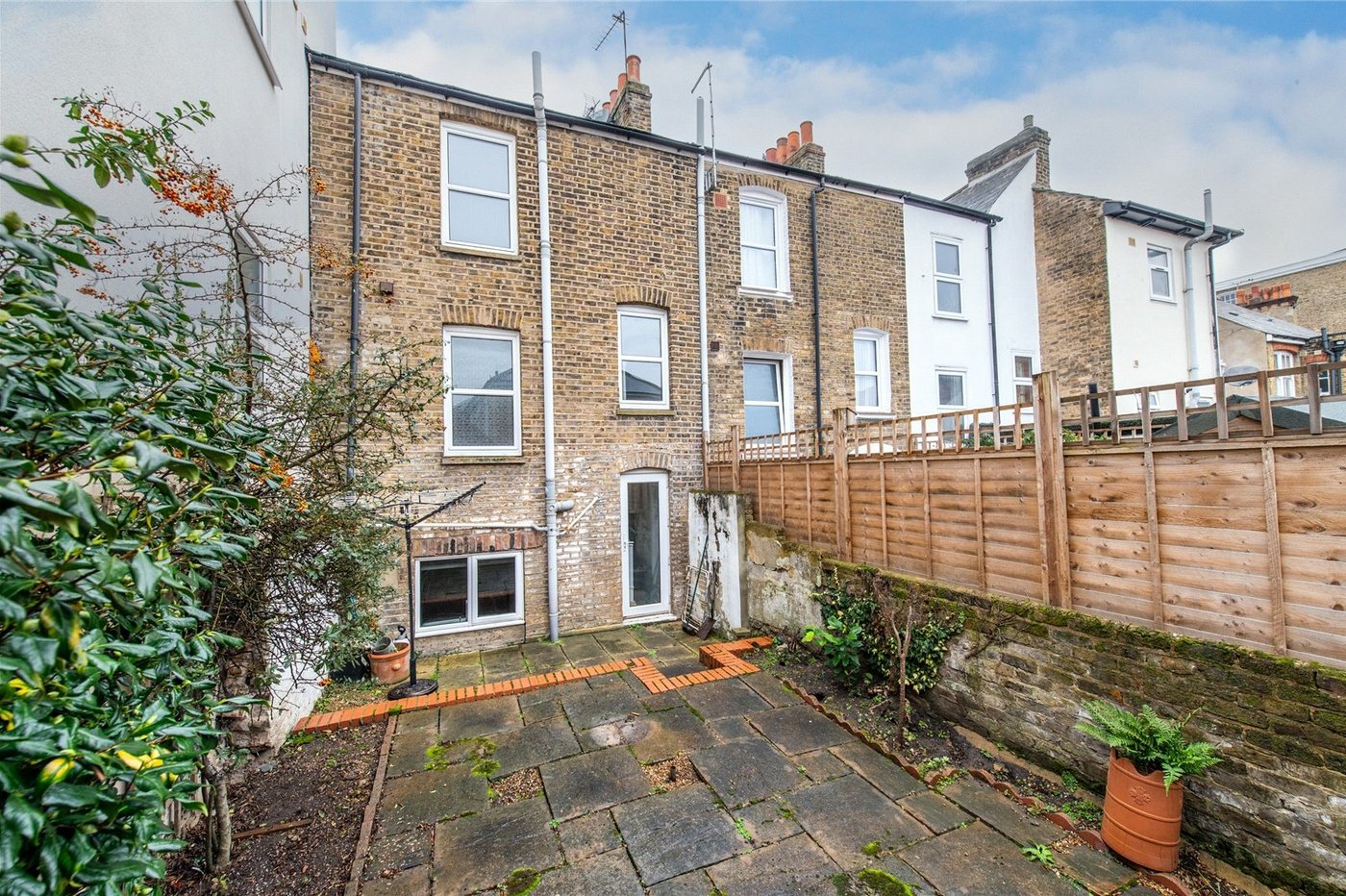 3 bedroom property for sale in Gravesend | Robinson Michael & Jackson