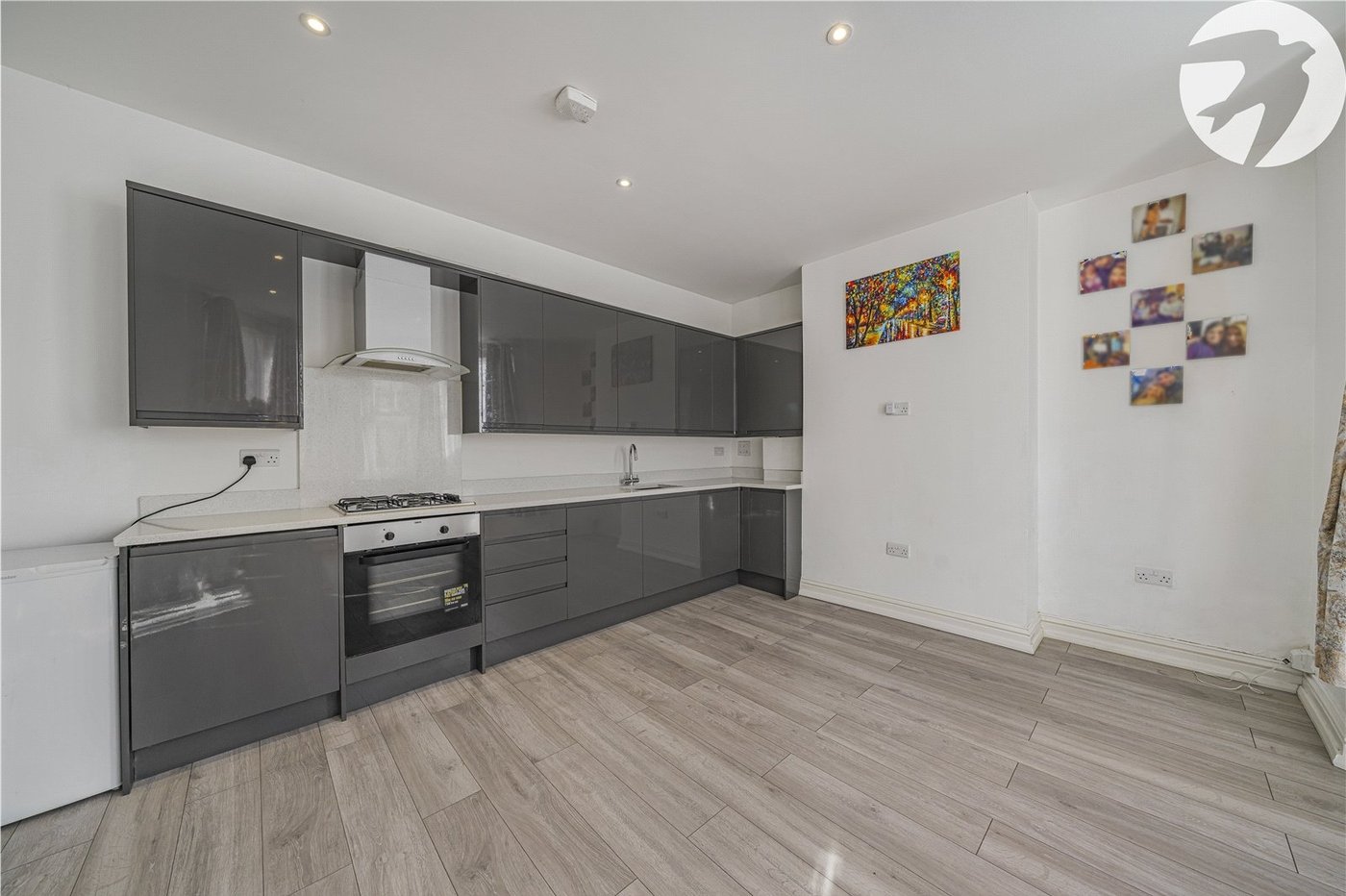 1 bedroom property for sale in Gravesend | Robinson Michael & Jackson