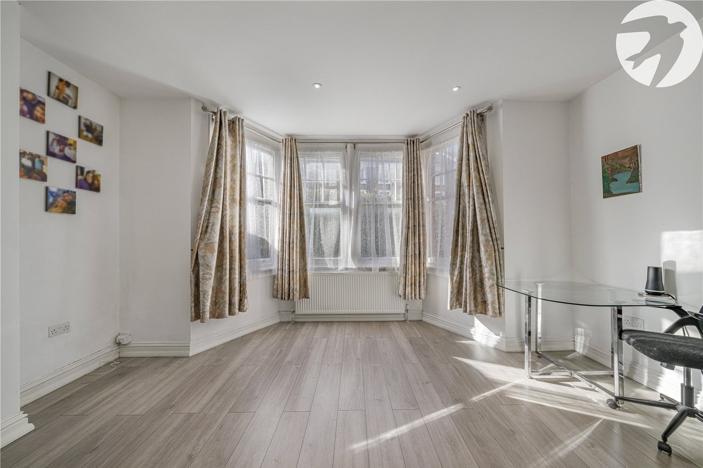 1 bedroom property for sale in Gravesend | Robinson Michael & Jackson
