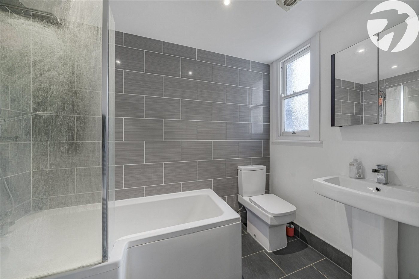 1 bedroom property for sale in Gravesend | Robinson Michael & Jackson
