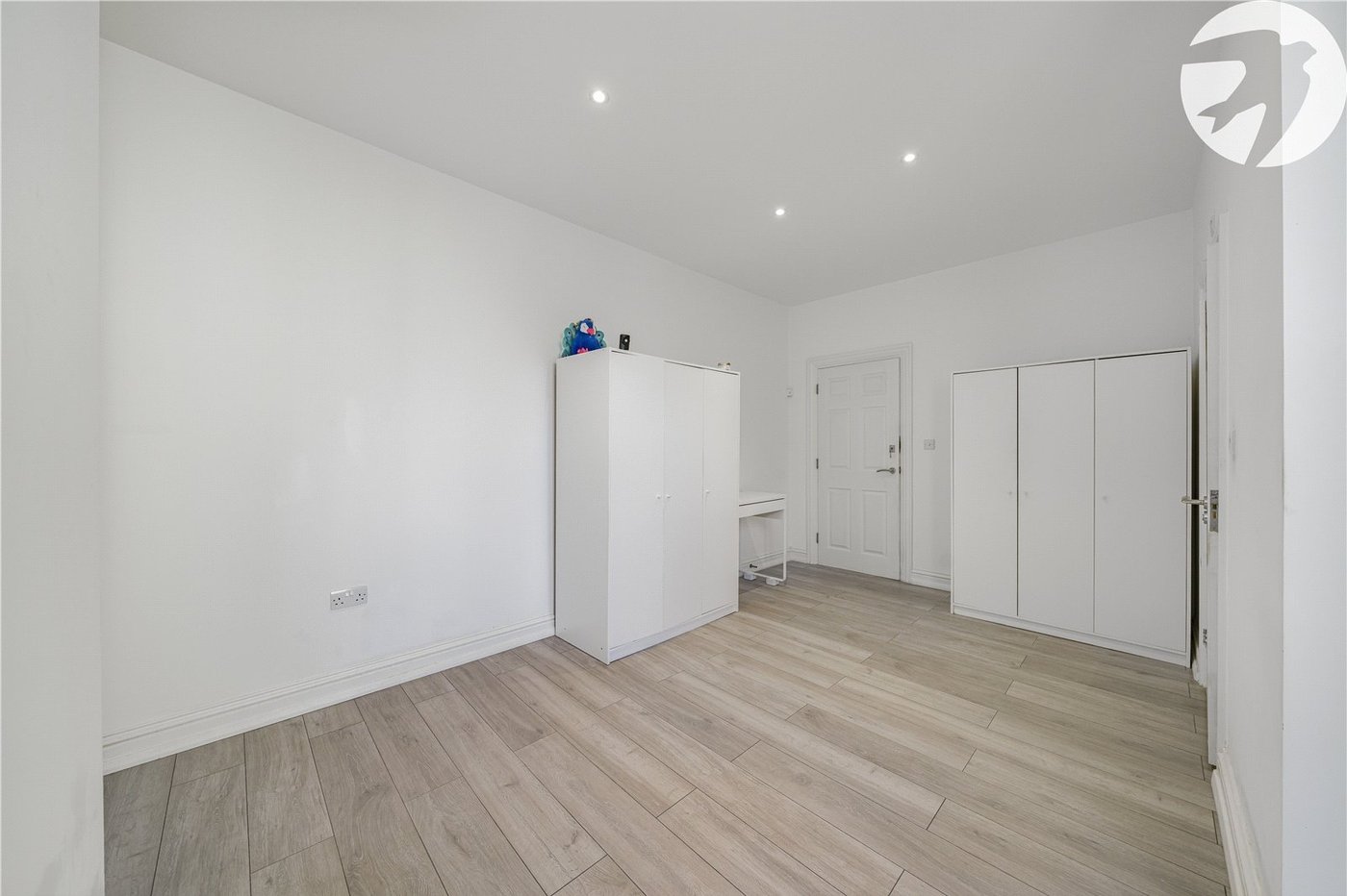 1 bedroom property for sale in Gravesend | Robinson Michael & Jackson