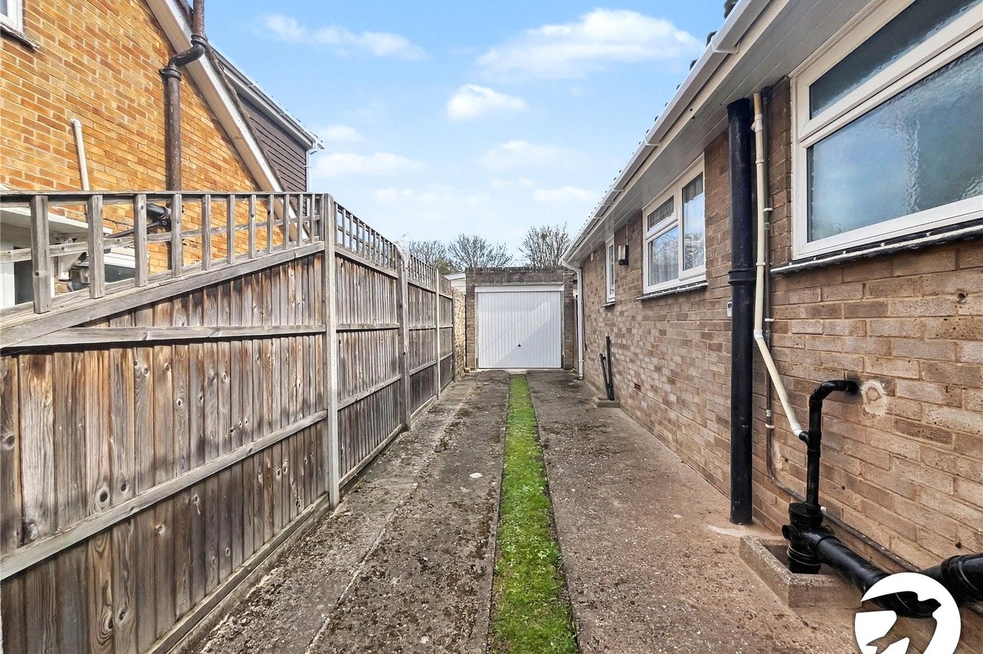 3 bedroom bungalow for sale in Sittingbourne | Robinson Michael & Jackson