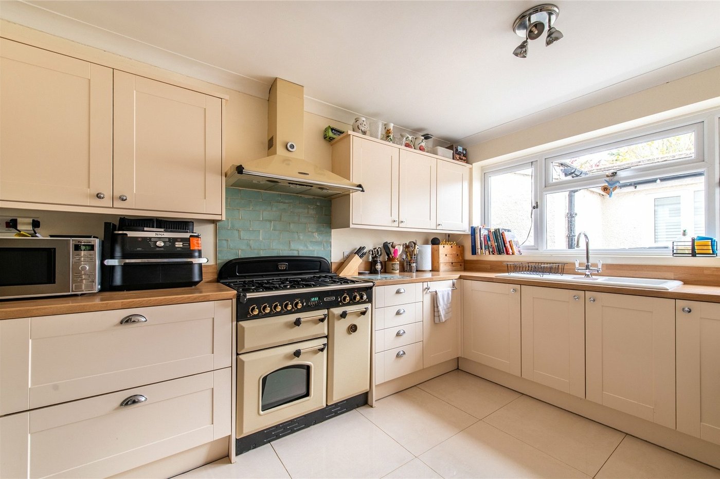 4 bedroom house for sale in Gravesend | Robinson Michael & Jackson