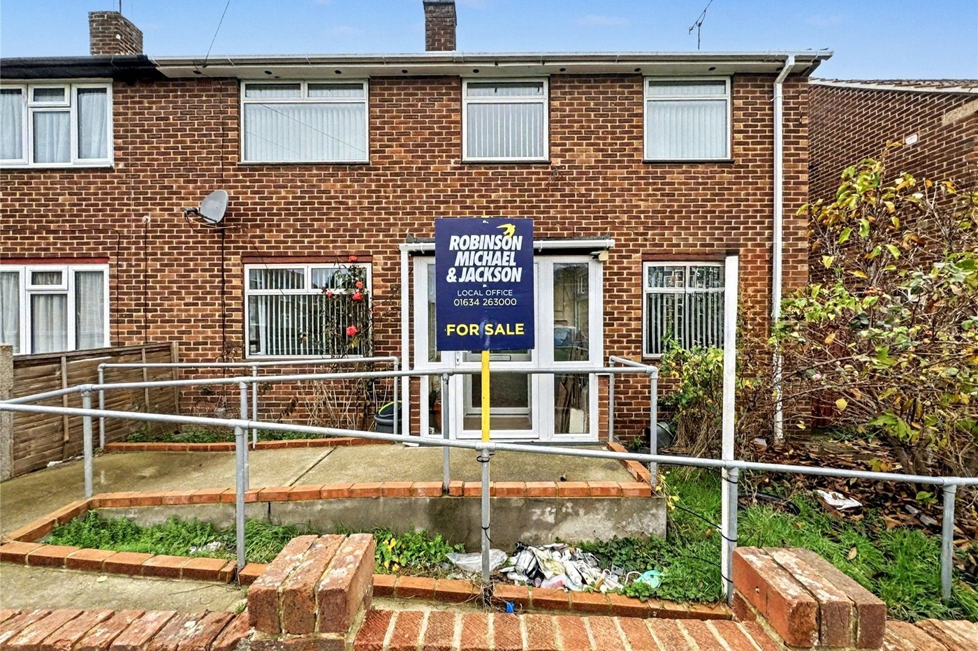 3 bedroom house for sale in Twydall | Robinson Michael & Jackson