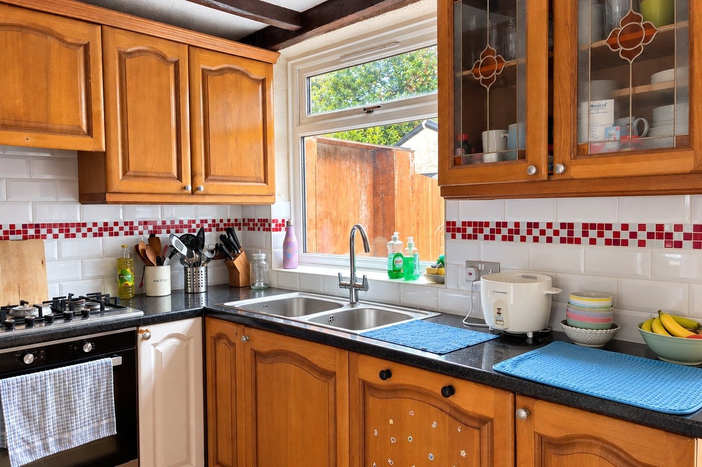 3 bedroom house for sale in London | Robinson Jackson