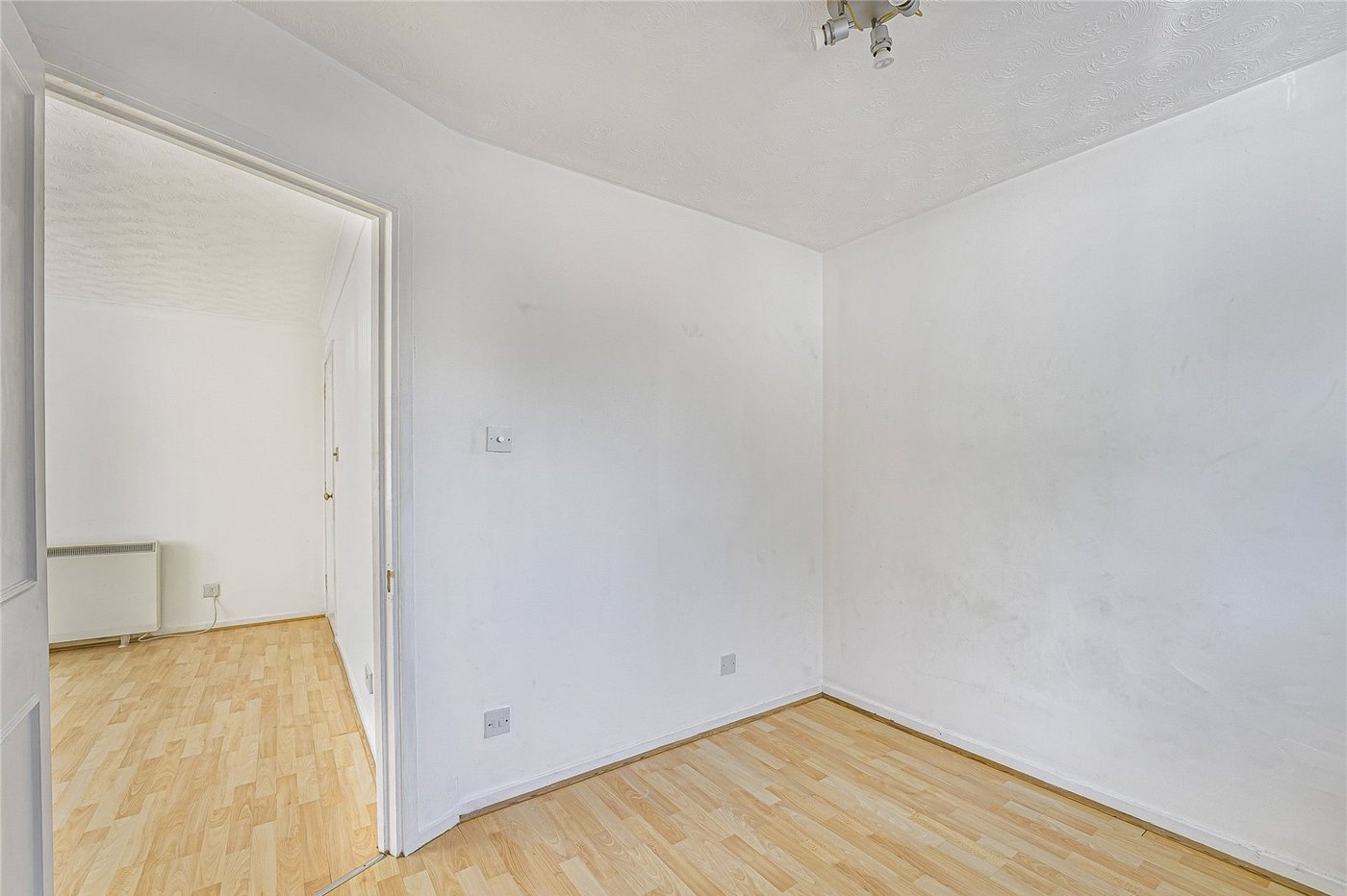 1 bedroom property for sale in Greenhithe | Robinson Jackson