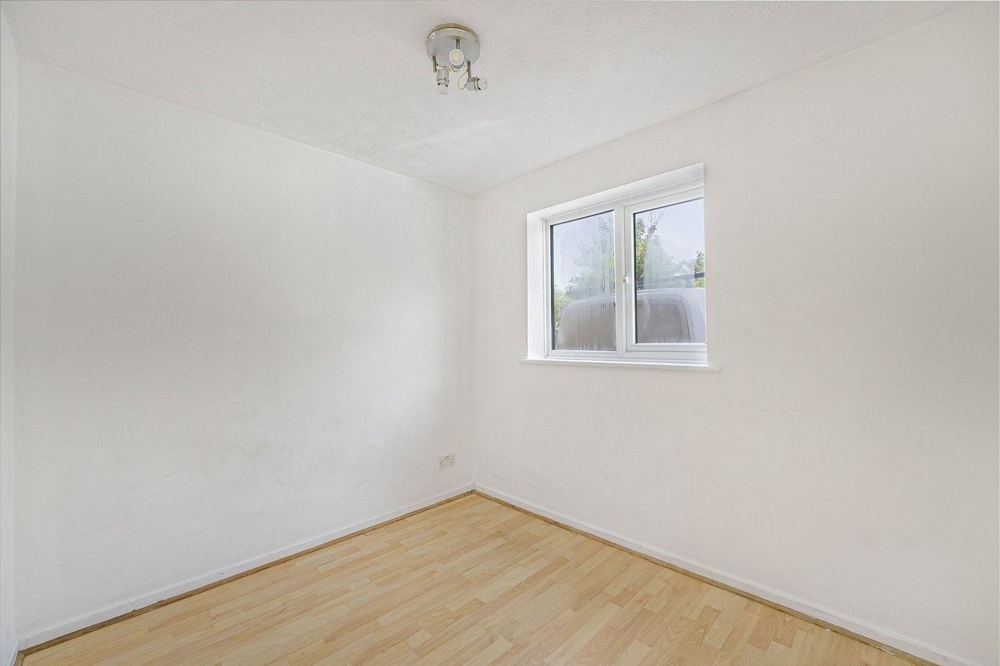 1 bedroom property for sale in Greenhithe | Robinson Jackson