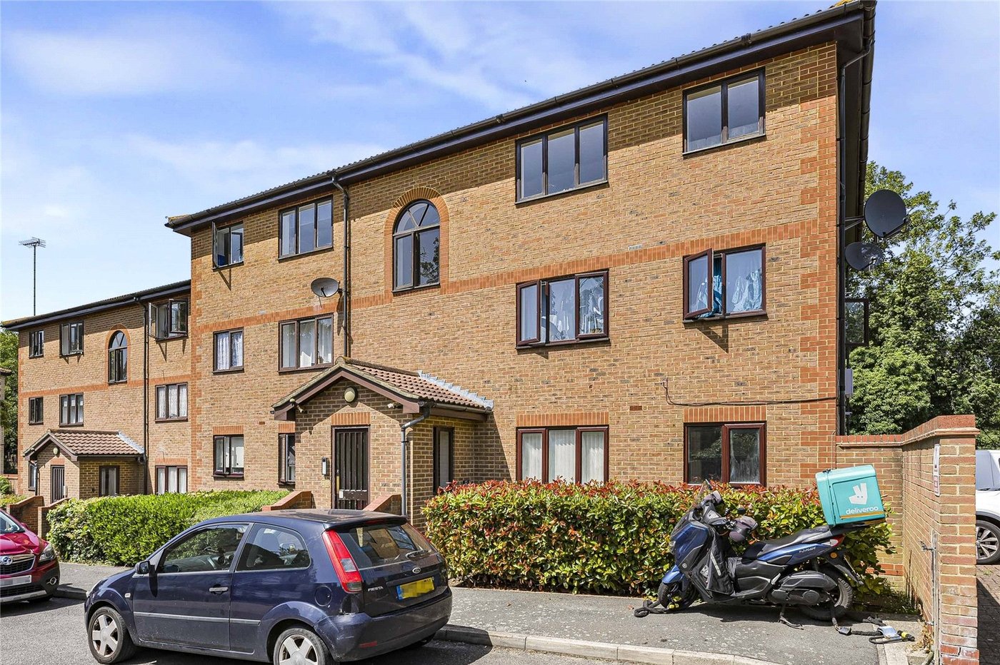 1 bedroom property for sale in Greenhithe | Robinson Jackson