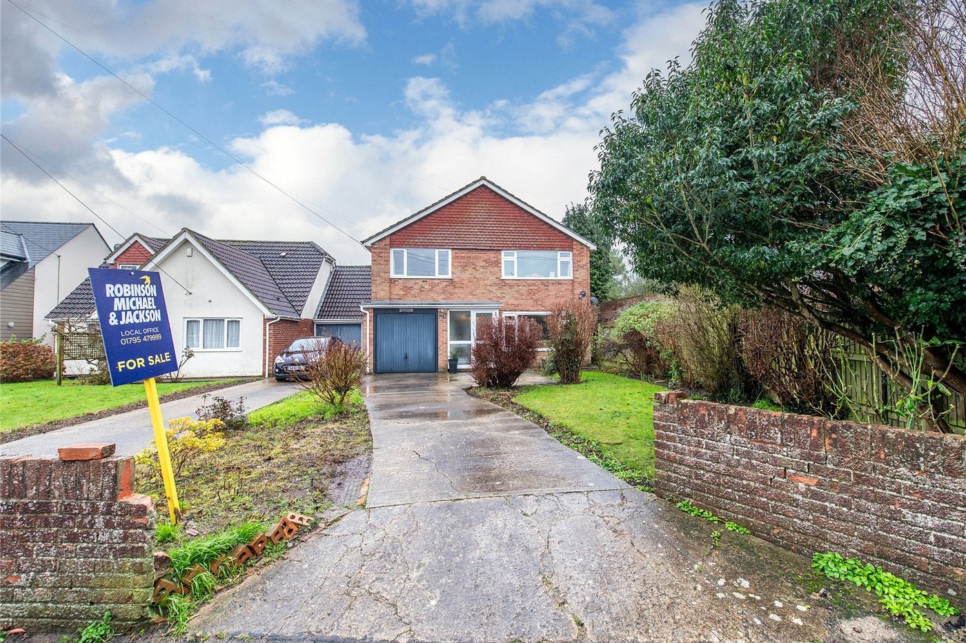 4 bedroom house for sale in Borden | Robinson Michael & Jackson