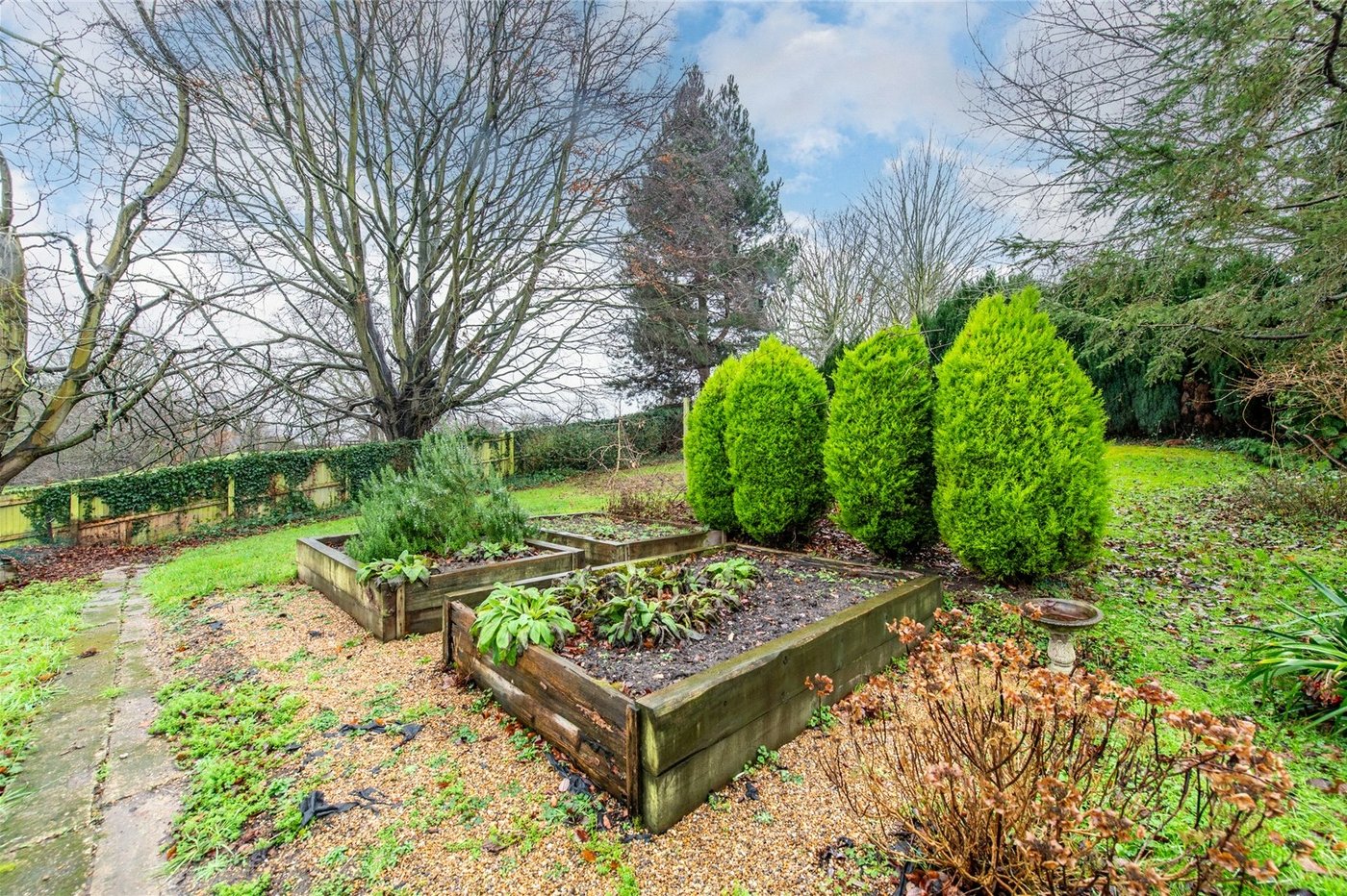 4 bedroom house for sale in Borden | Robinson Michael & Jackson