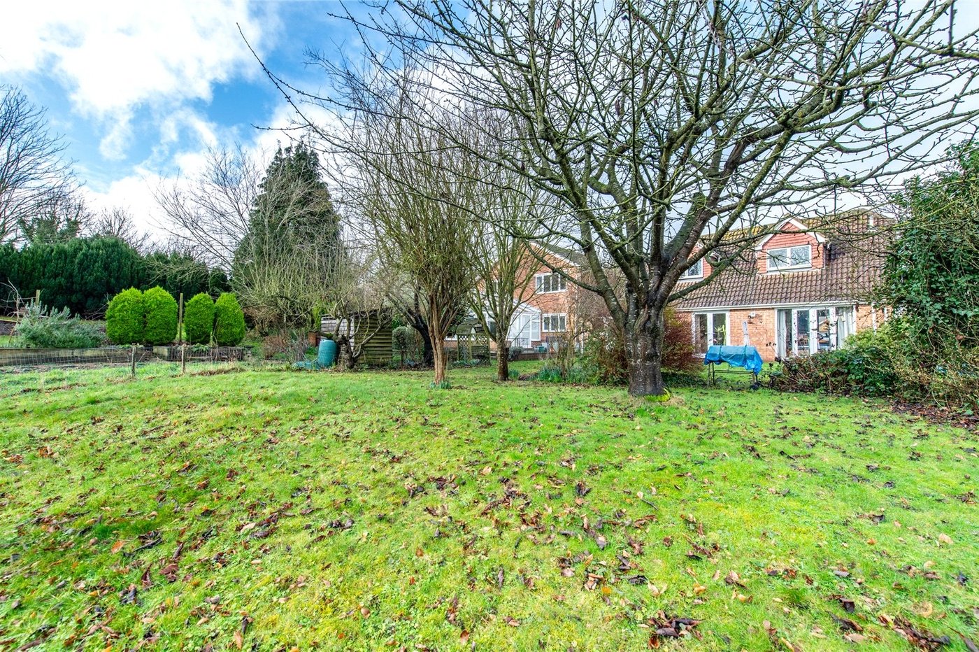 3 bedroom house for sale in Borden | Robinson Michael & Jackson