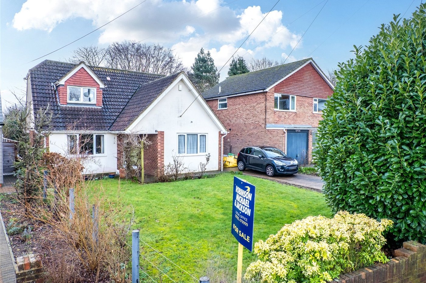 3 bedroom house for sale in Borden | Robinson Michael & Jackson